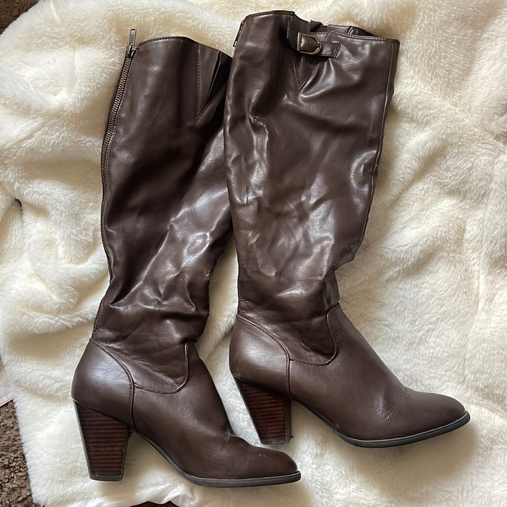 Faux leather heeled boots